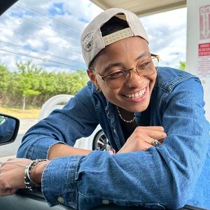 Meet your Posher, Amanda